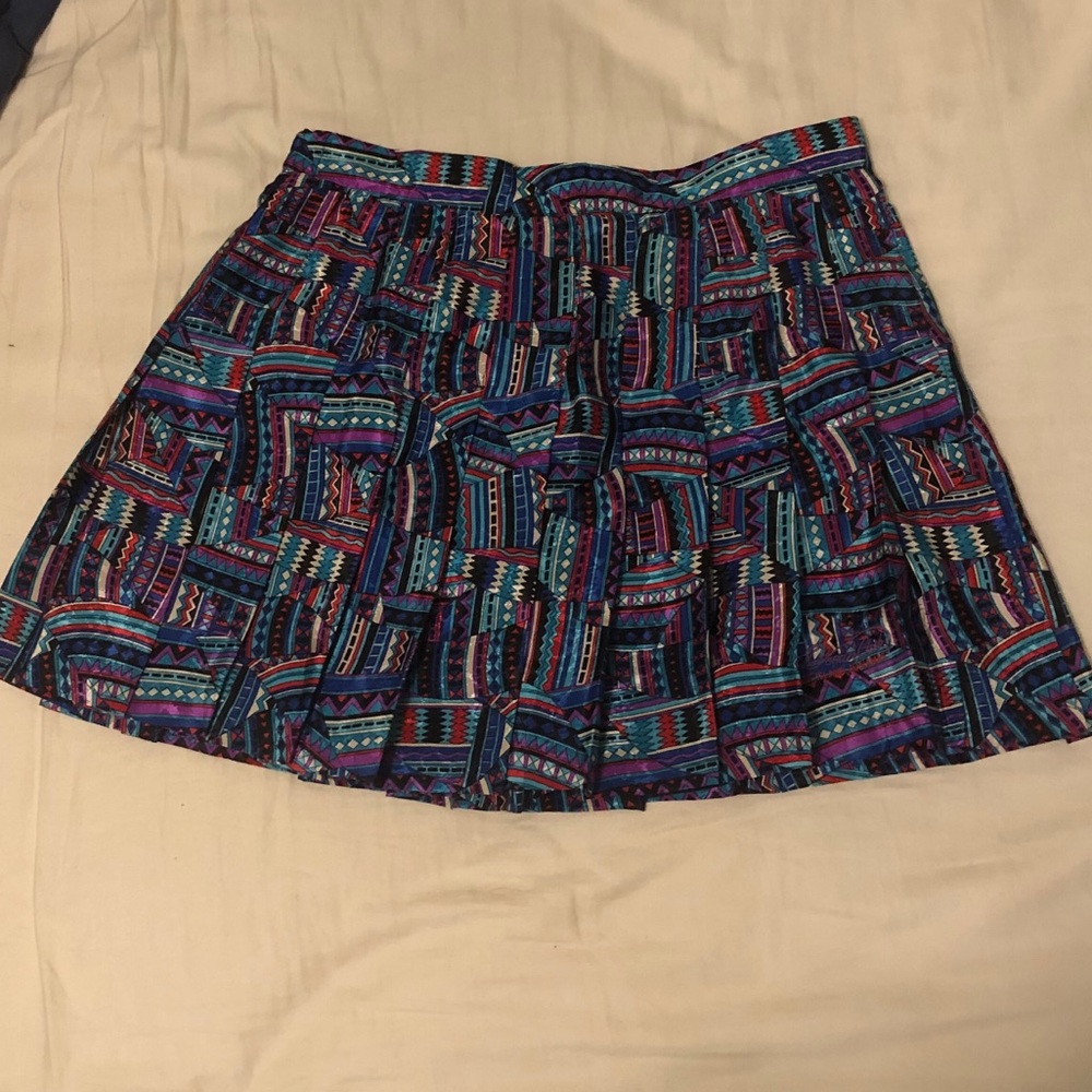 Adorable pleated high waisted skirt